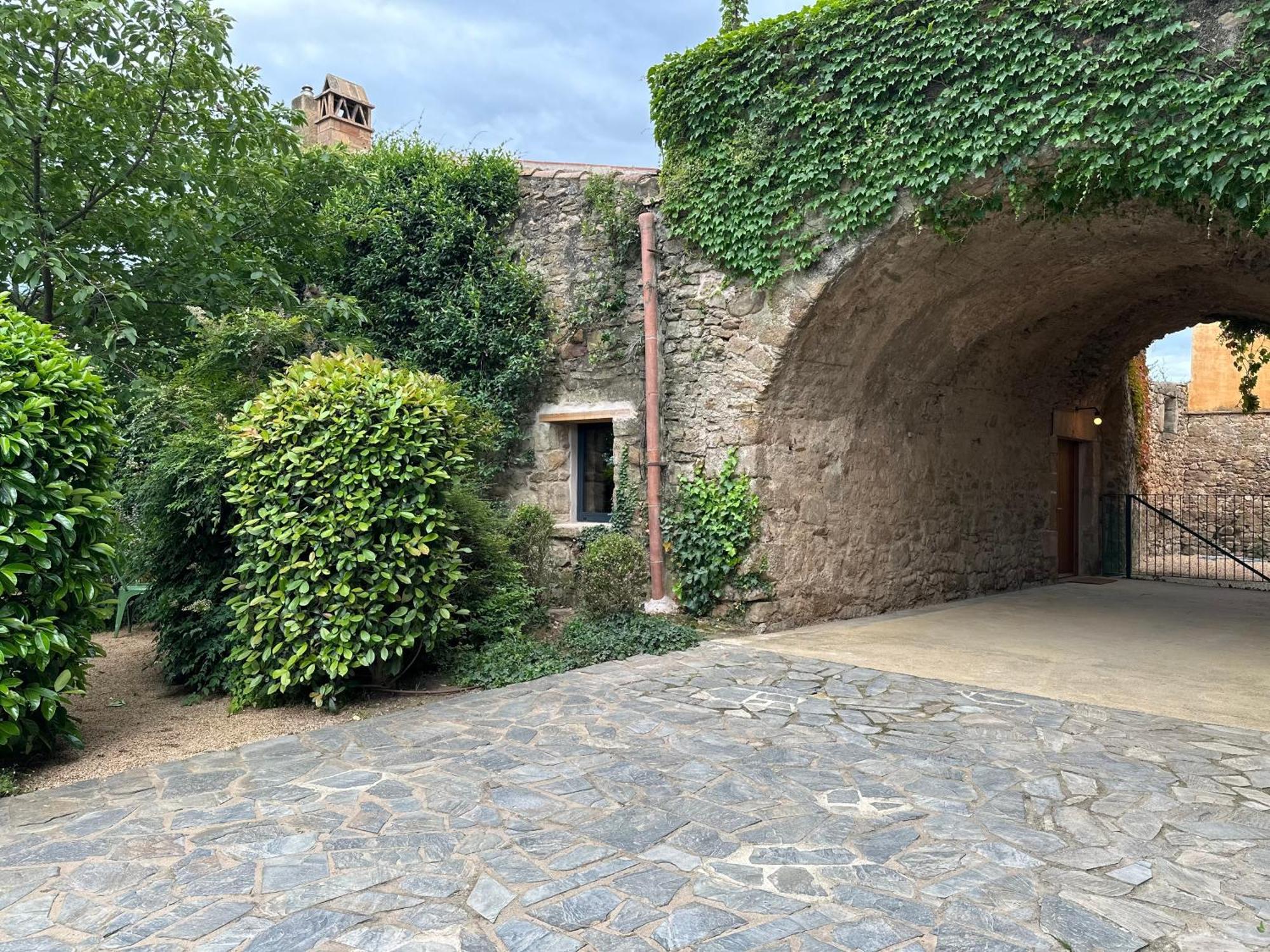 Encis D'Emporda -Adults Only- Guest House Casavells Exterior photo