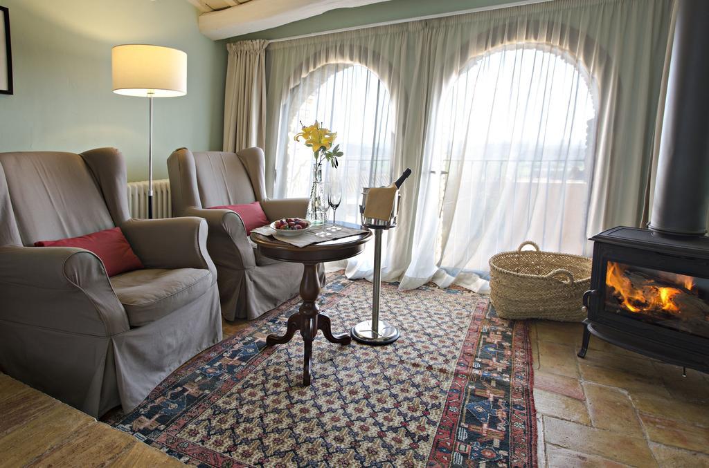 Encis D'Emporda -Adults Only- Guest House Casavells Exterior photo